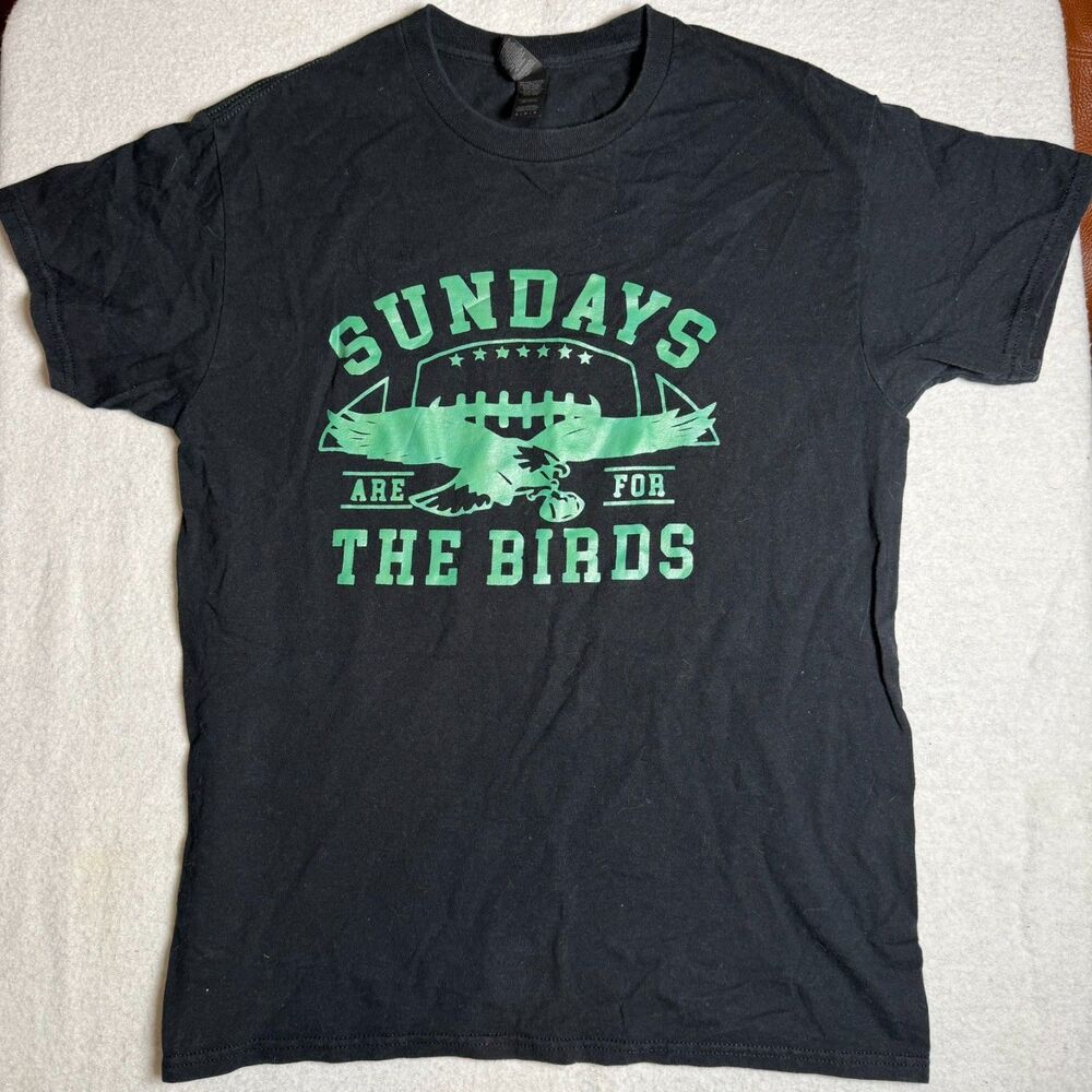 Philadelphia Eagles NFL Sundays are for the Birds Size M Tee Tshirt Black Green